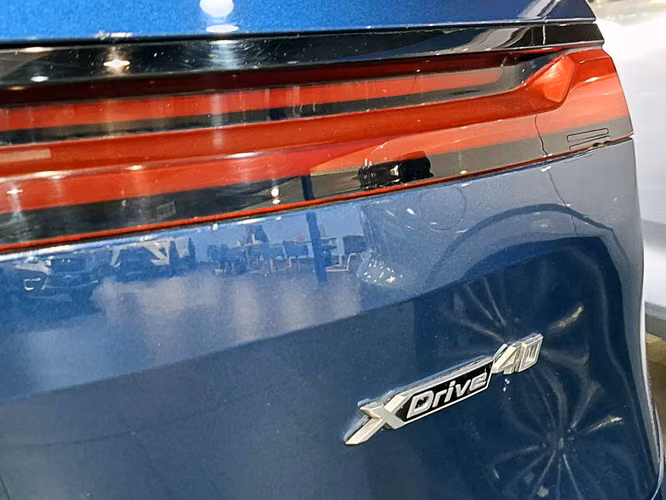 BMW IX 2023