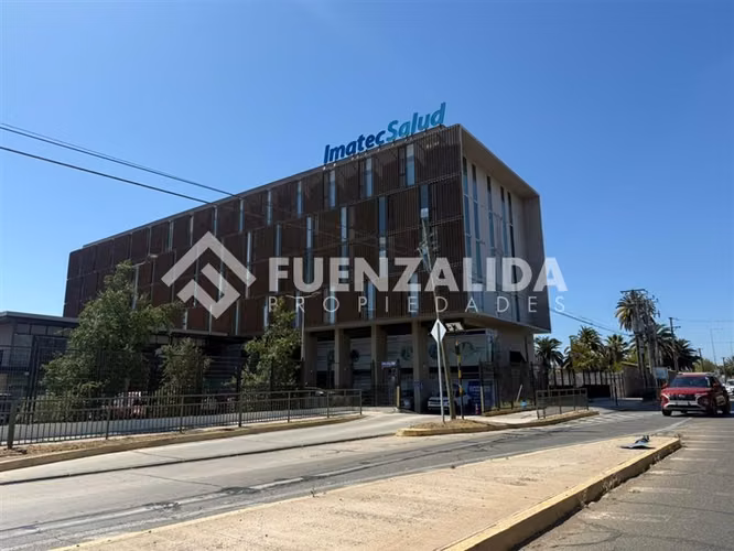 Oficina en arriendo al lado de Hospital de Ovalle