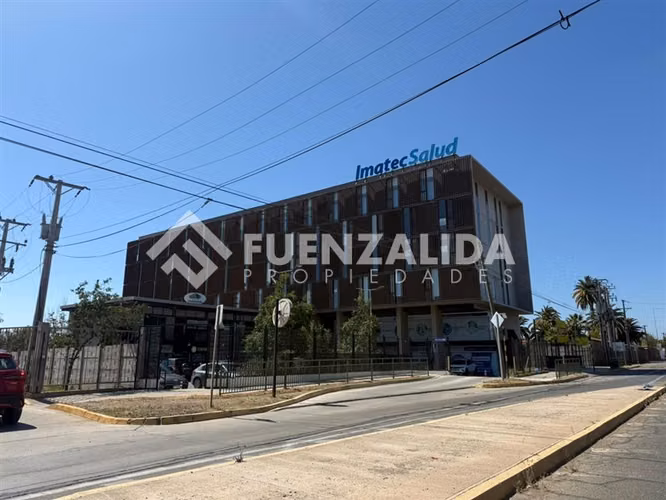 Oficina en arriendo al lado de Hospital de Ovalle