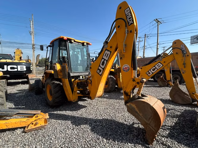 Retroexcavadora JCB 3CX 4X4 - 2021