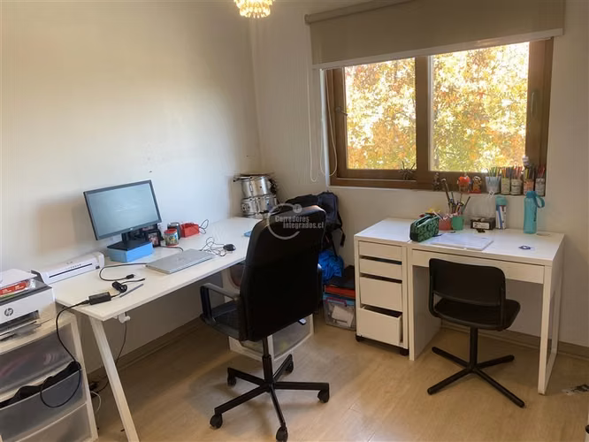Casa en venta, condominio,4 dormitorios, Huinganal bajo.