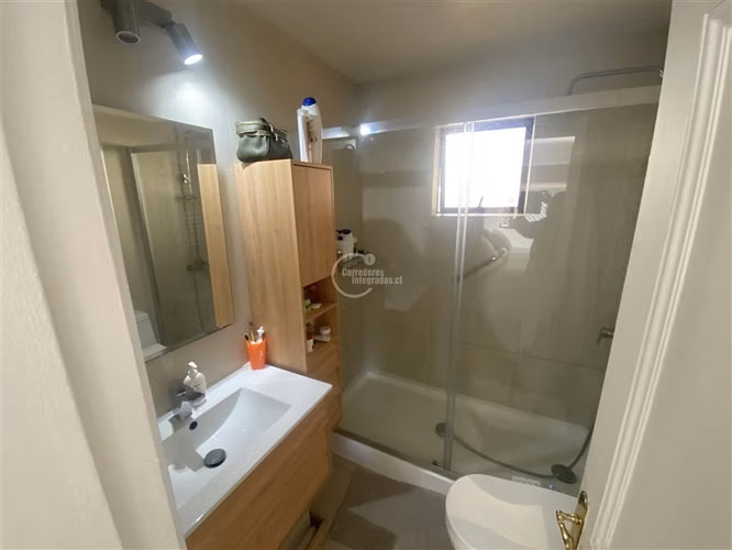 Casa en venta, condominio,4 dormitorios, Huinganal bajo.