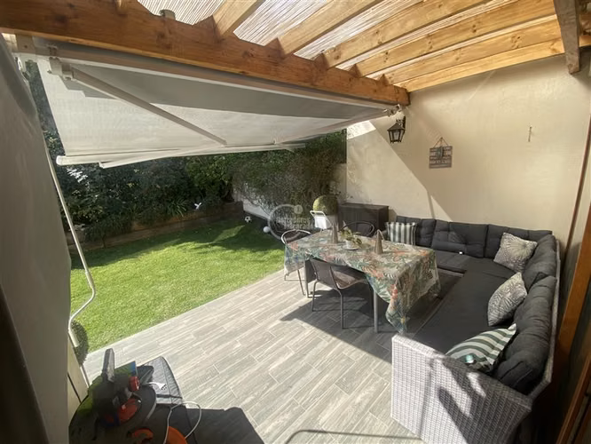 Casa en venta, condominio,4 dormitorios, Huinganal bajo.