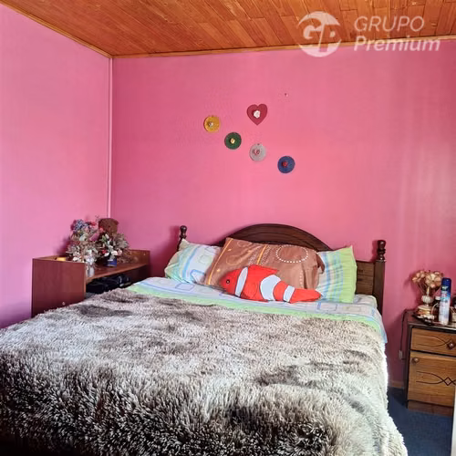 SE VENDE AMPLIA CASA EN BUIN 4D -1B ESTACIONAMIENTO TECHADO