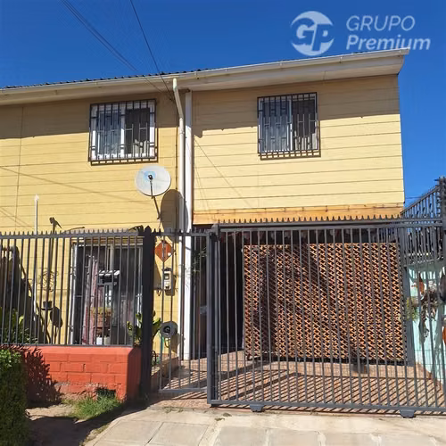 AMPLIA CASA EN BUIN 4D -1B ESTACIONAMIENTO TECHADO