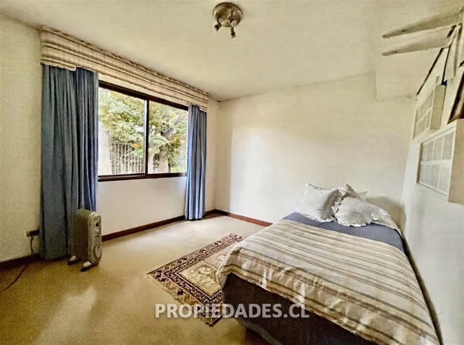 Casa en venta de 5 dorm. en Lo Barnechea
