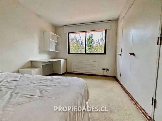Casa en venta de 5 dorm. en Lo Barnechea