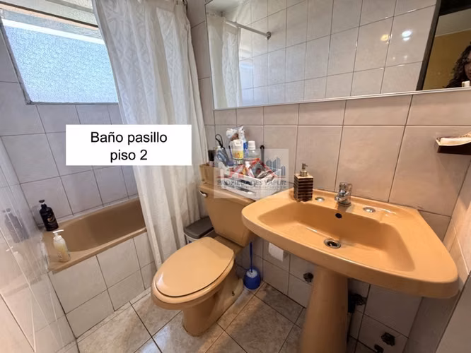 Casa 3 pisos 86/108 Los Olmos/Macul 3D 3B Mansarda Patio Est