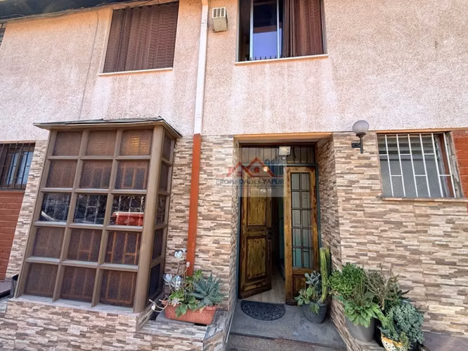 Casa 3 pisos 86/108 Los Olmos/Macul 3D 3B Mansarda Patio Est