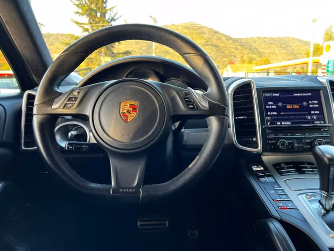 PORSCHE CAYENNE TURBO 4.8 2013