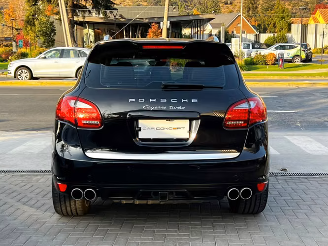 PORSCHE CAYENNE TURBO 4.8 2013
