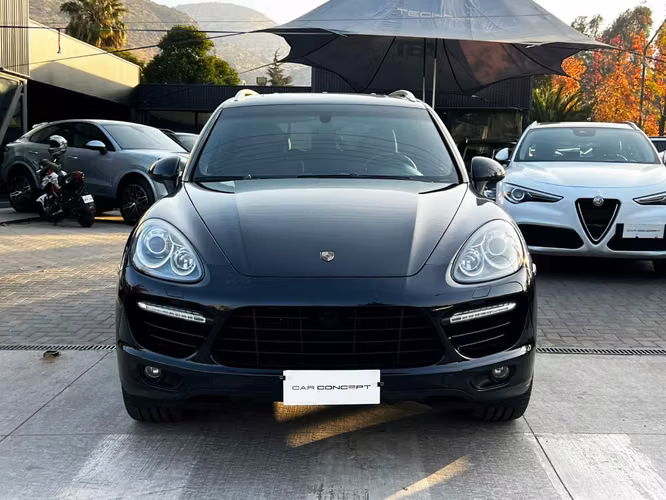 PORSCHE CAYENNE TURBO 4.8 2013