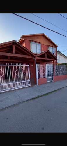 GRAN CASA DE 4 HABITACIONES Y 2 BAÑOS EN 170 M2 CONSTRUIDOS