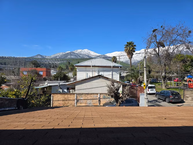CASA SÓLIDA DE 5 DORMITORIOS PARA REMODELAR LAS CONDES - Imagen 20
