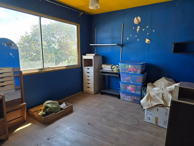 CASA SÓLIDA DE 5 DORMITORIOS PARA REMODELAR LAS CONDES - Imagen 12