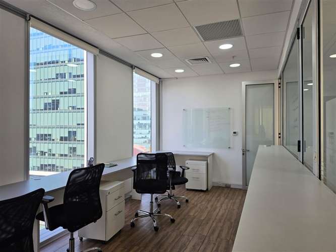 Oficina Amoblada en Arriendo Edificio Britania