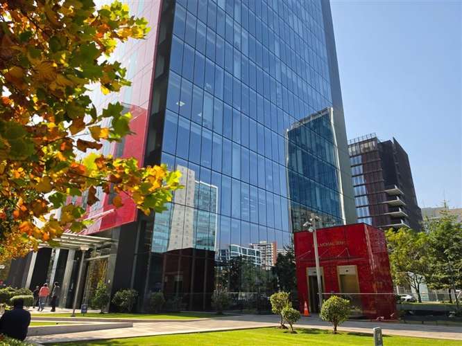 Oficina Amoblada en Arriendo Edificio Britania