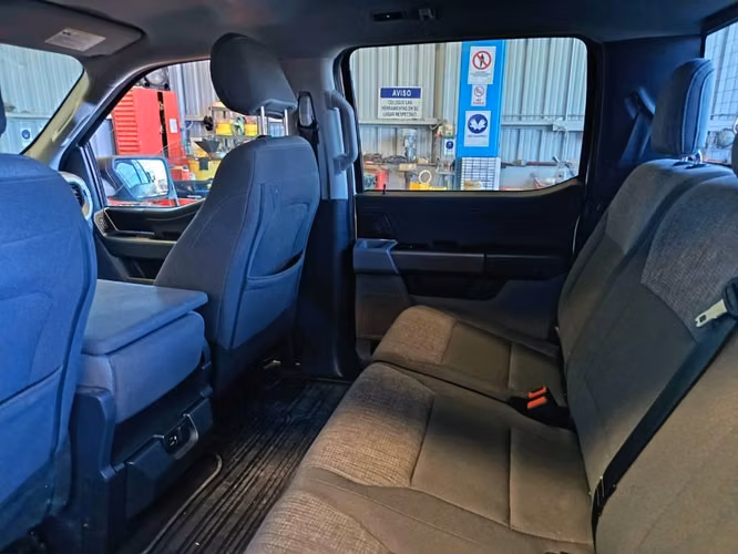 EXCELENTE CAMIONETA FORD 4X4 AUTOMÁTICA DOBLE CABINA