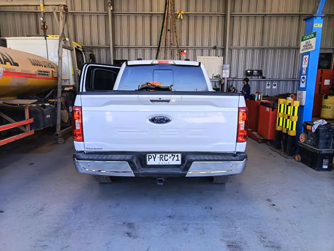EXCELENTE CAMIONETA FORD 4X4 AUTOMÁTICA DOBLE CABINA