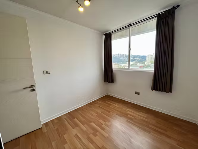 ARRIENDO AMPLIO DEPARTAMENTO EN CENTRO DE VIÑA - Imagen 13