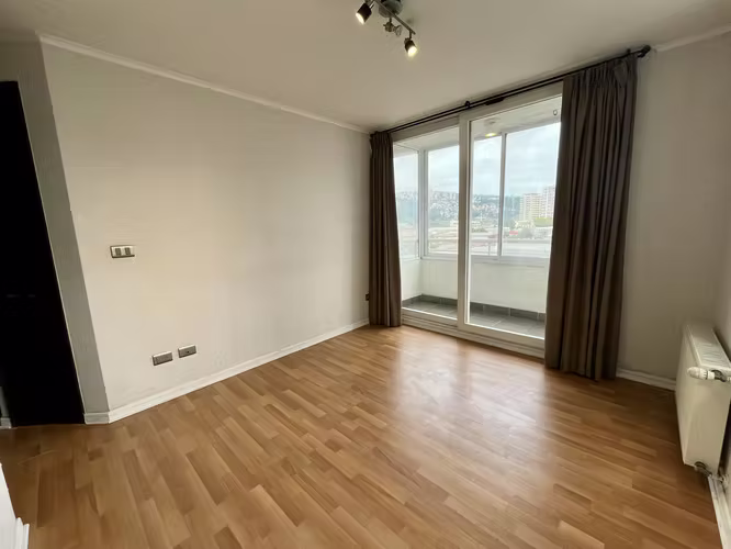 ARRIENDO AMPLIO DEPARTAMENTO EN CENTRO DE VIÑA - Imagen 22
