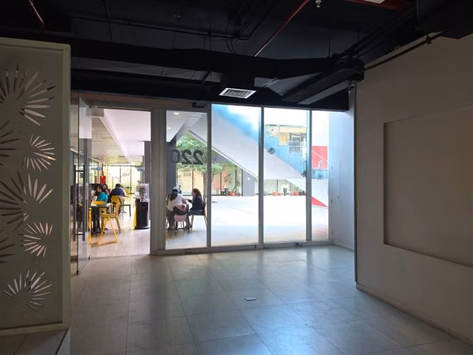 Local Comercial en Arriendo Las Condes apto para Peluquería