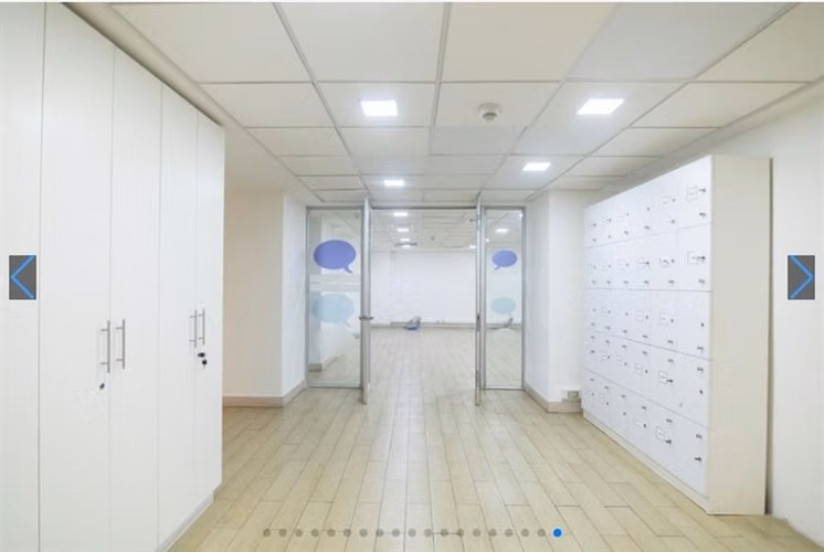 Arriendo OFICINA Edificio Patio Teatinos en Santiago Centro