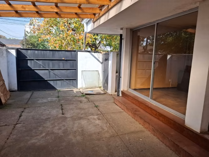 Casa de un piso, en Villa Pdte Ibañez