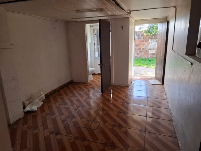 Casa de un piso, en Villa Pdte Ibañez