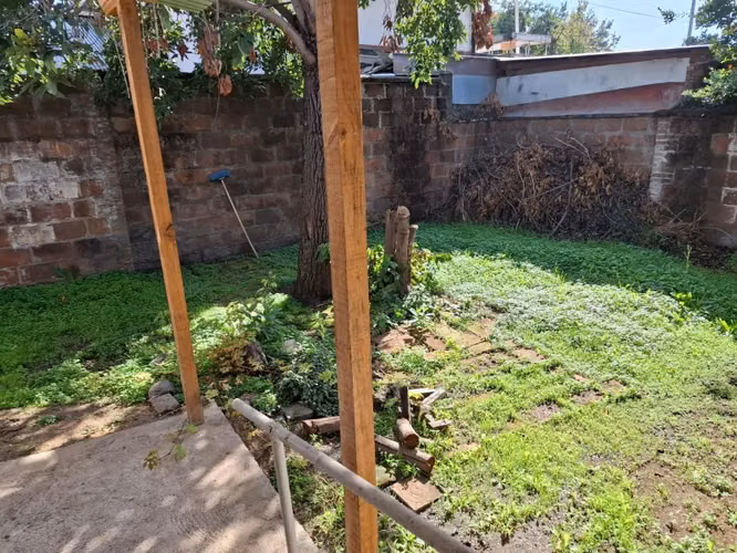 Casa de un piso, en Villa Pdte Ibañez