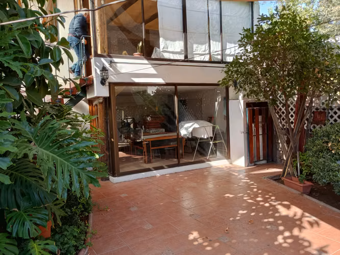 CASA MUY BIEN TENIDA LLEGAR Y HABITAR