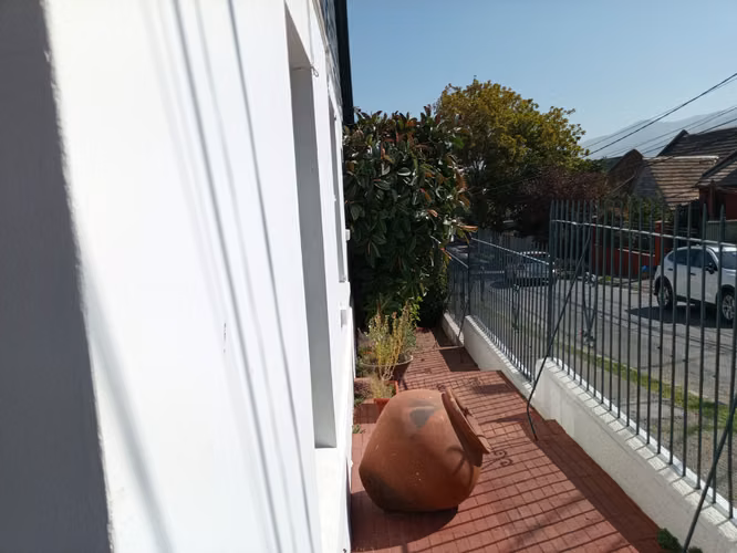 CASA MUY BIEN TENIDA LLEGAR Y HABITAR