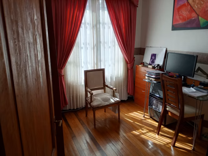CASA MUY BIEN TENIDA LLEGAR Y HABITAR
