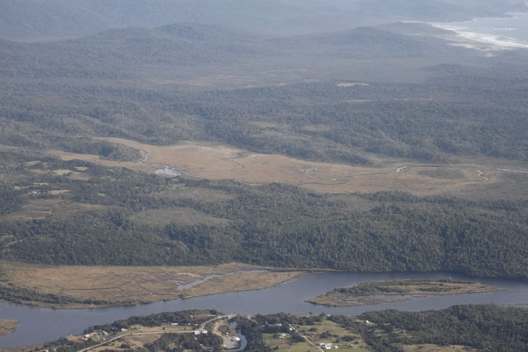 EXCELENTE OPORTUNIDA, SE VENDE CAMPO  EN DALCAHUE CHIOLE - Imagen 4