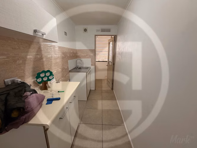 Arriendo espacioso departamento incluye Gc (161550)