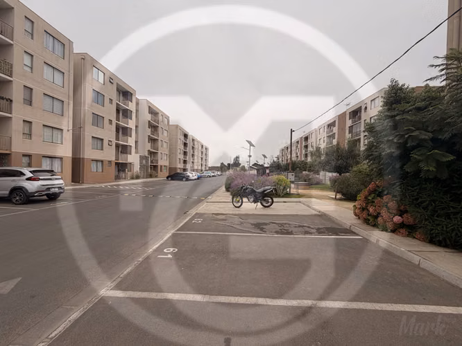 Arriendo espacioso departamento incluye Gc (161550)