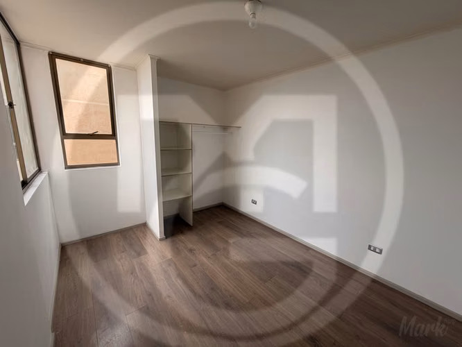 Arriendo espacioso departamento incluye Gc (161550)