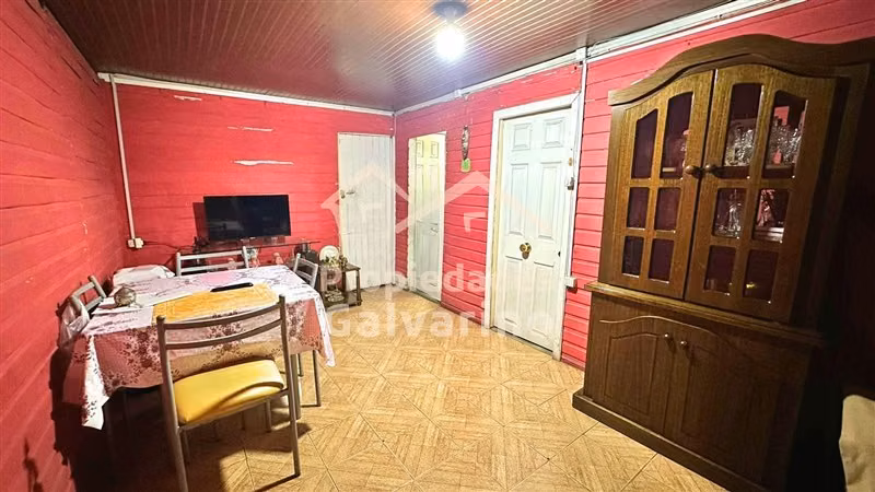 Terreno de Esquina con 2 Casas 292 m Conchalí