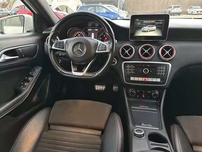 MERCEDES BENZ A200 2.1 CDI DCT AUT LOOK AMG DIESEL 2018