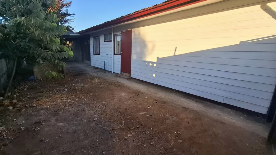 Venta casa 3 Dormitorios, 1 B cercana a Universidad y Hospital de Victoria