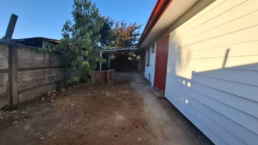 Venta casa 3 Dormitorios, 1 B cercana a Universidad y Hospital de Victoria