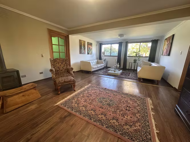 Preciosa, amplia y segura casa se vende en Condominio Peñaflor