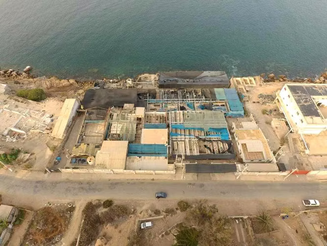 Vendo terreno industrial a orilla del mar (162033)