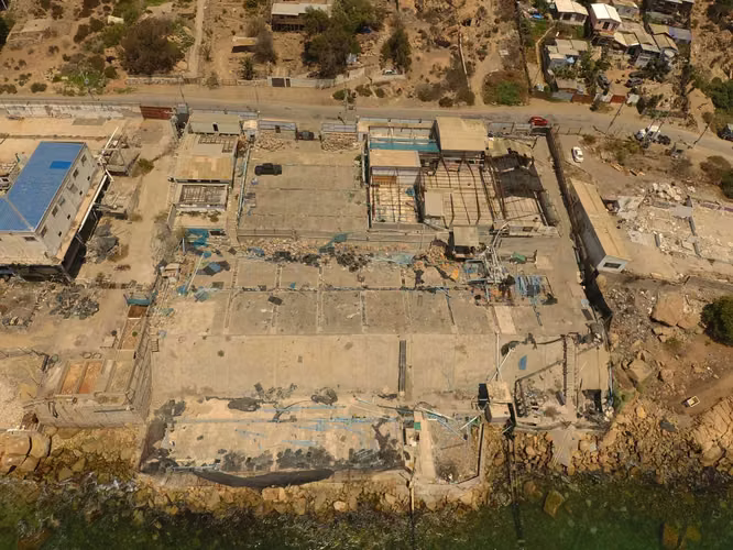 Vendo terreno industrial a orilla del mar (162033)