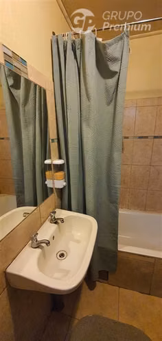 VENDO CASA, 3d, 1b, 1e. EN CARAHUE