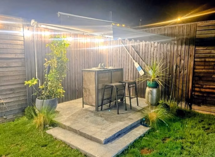 SE VENDE CASA , PARQUE DEL SOL, 3D/2B/2E