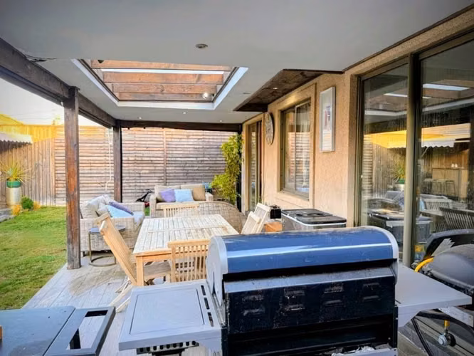 SE VENDE CASA , PARQUE DEL SOL, 3D/2B/2E