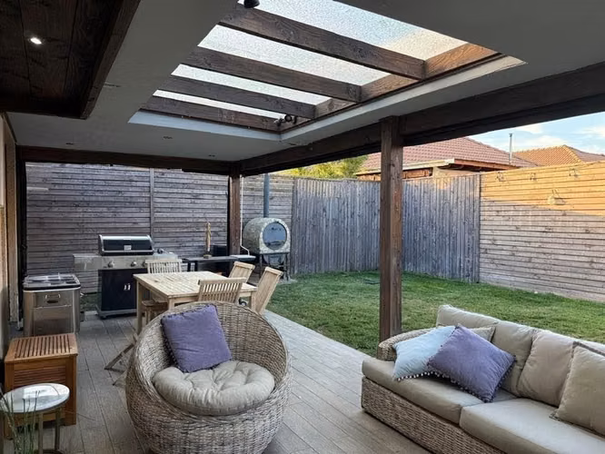 SE VENDE CASA , PARQUE DEL SOL, 3D/2B/2E