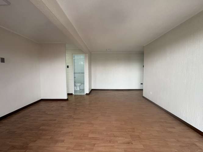 DEPTO 2D/1B/EST  EN PUDAHUEL, 4TO PISO CON BALCÓN - Imagen 2