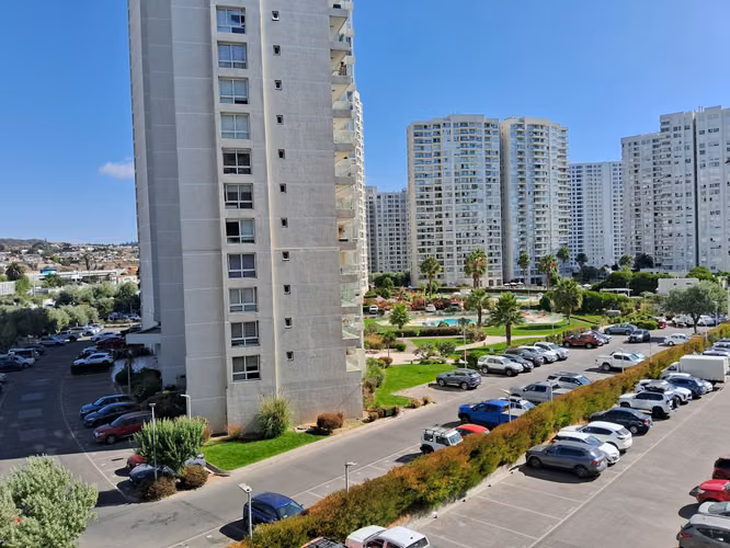 CONDOMINIO MARINA OCÉANO, ARRIENDO AÑO CORRIDO - Imagen 2